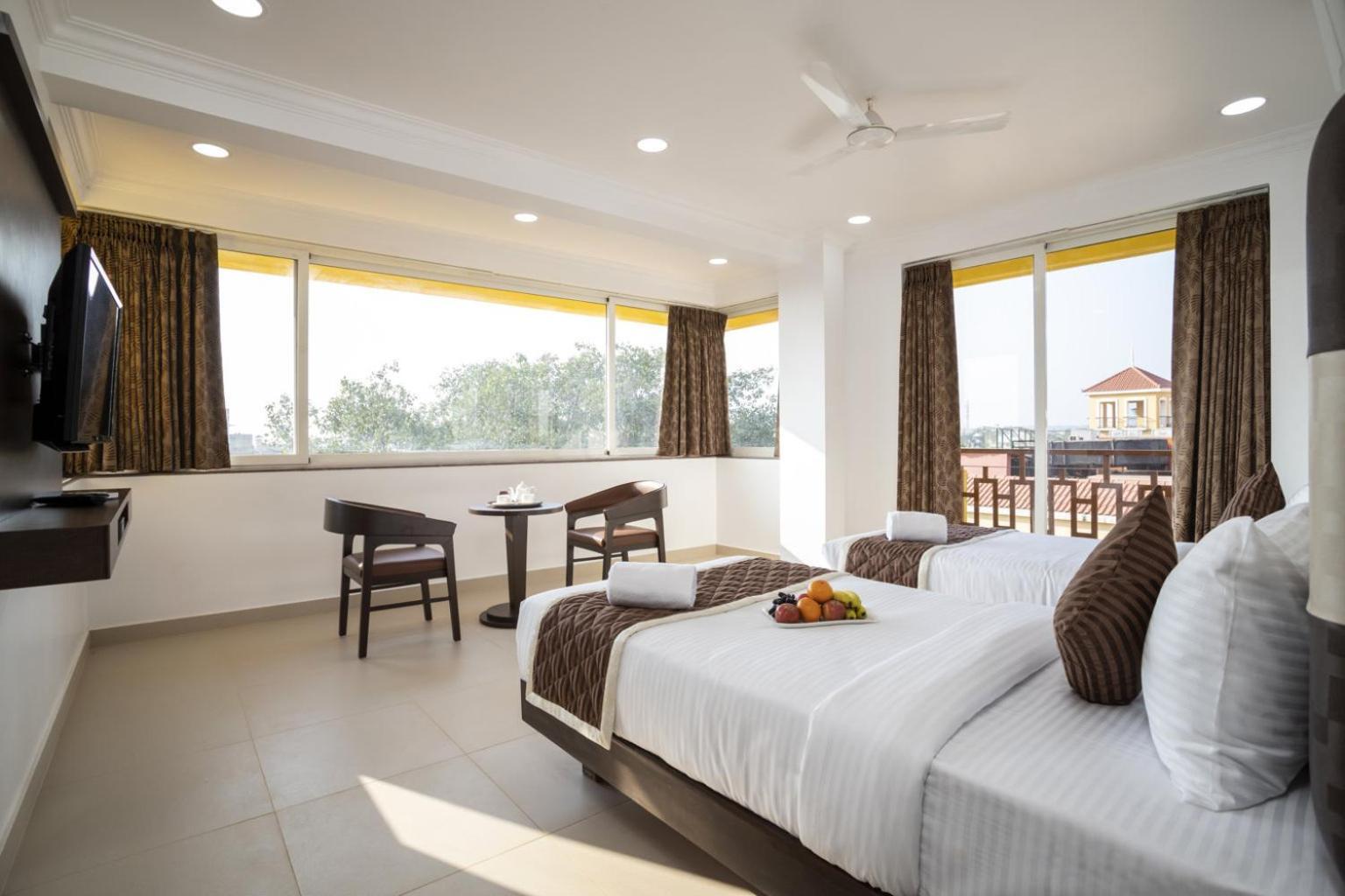 Sairaj Beach Resort - Calangute Goa Exterior photo